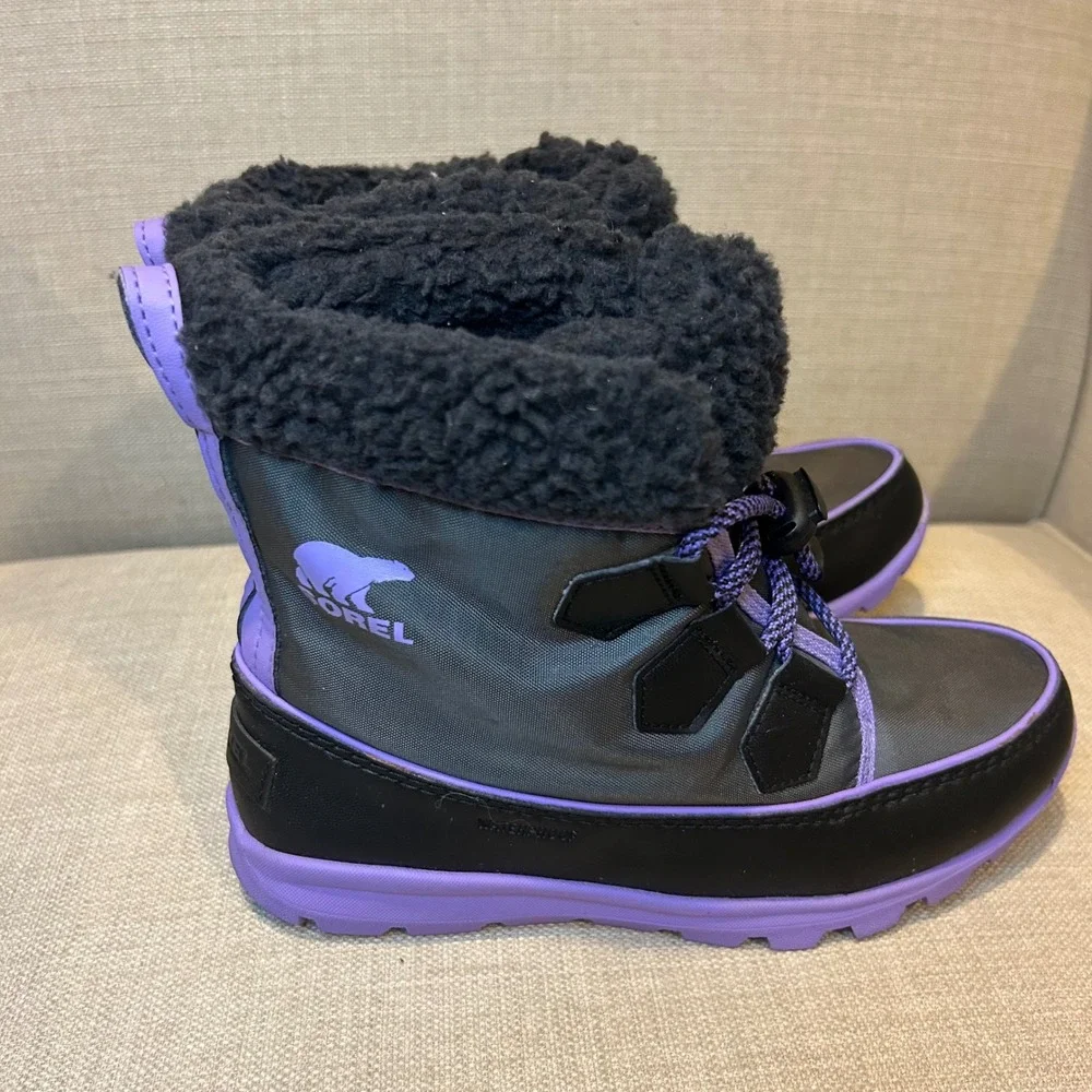 Sorel Whitney II Short Lace Waterproof Winter Boots Black Purple Kids Size 3